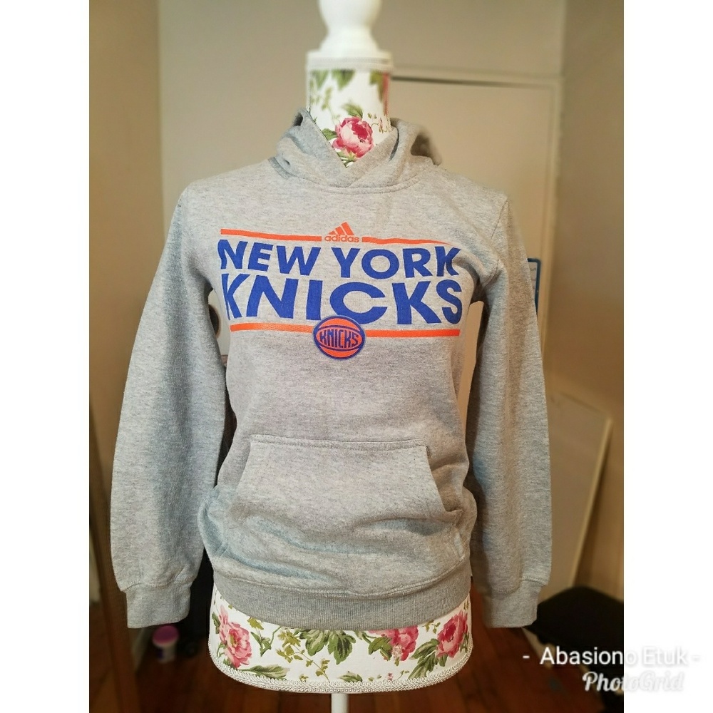 Gray New York Knicks Hoodie